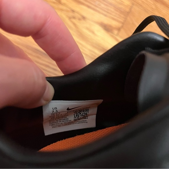 Nike Phantom GX Academy MG Multi-Ground Soccer Cleats - Picture 8 of 8